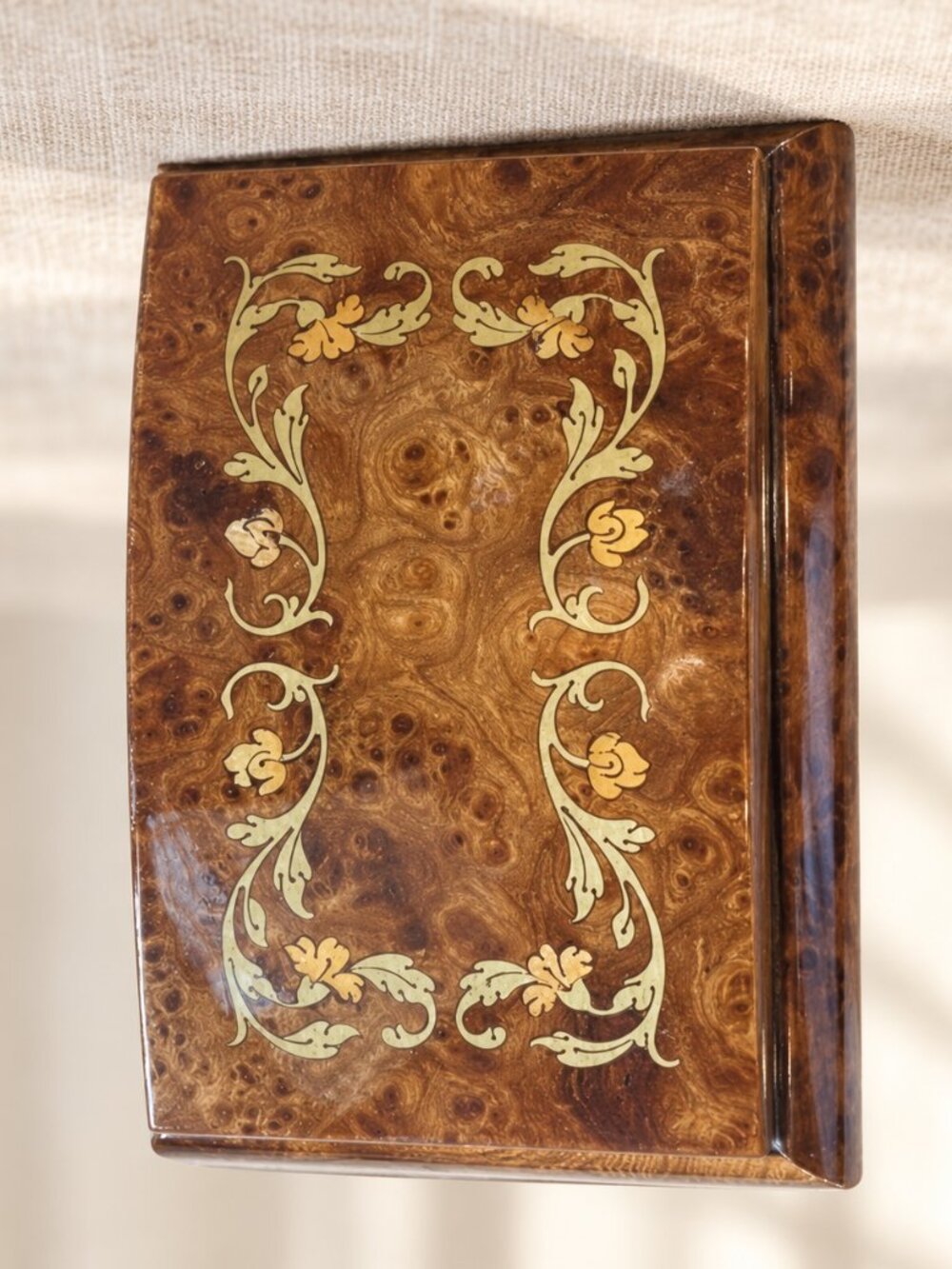 Vintage Splendid Italian Inlaid Wood Music Jewelry Box Floral Design
